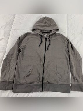 Pre loved BRODY zip up mens size XL